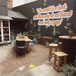Igloo Hybrid Hostal Nottingham